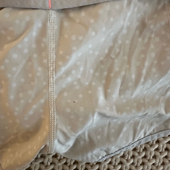 Polka dot lululemon shorts - Picture 3 of 3